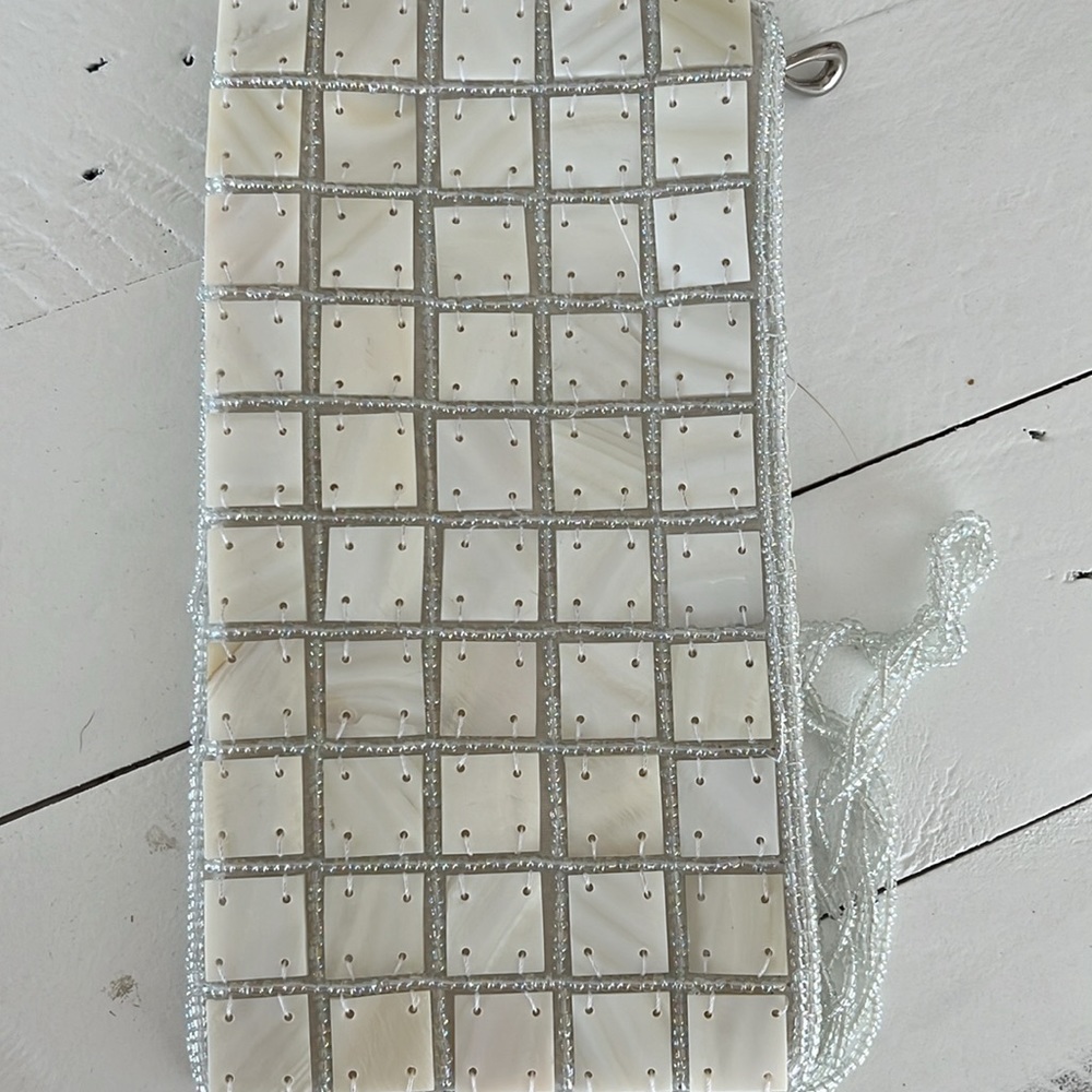 Shell clutch bag - Picture 5 of 6
